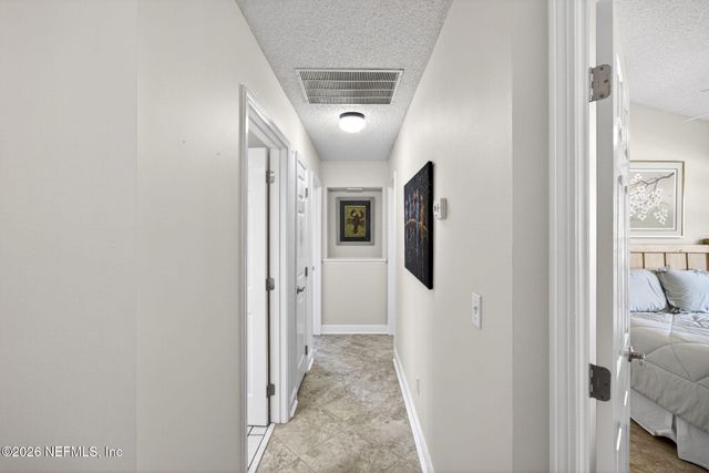 293 MAPLEWOOD Drive, St. Johns, FL 32259