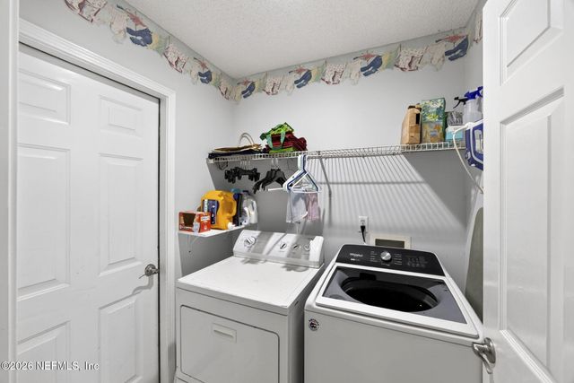 293 MAPLEWOOD Drive, St. Johns, FL 32259