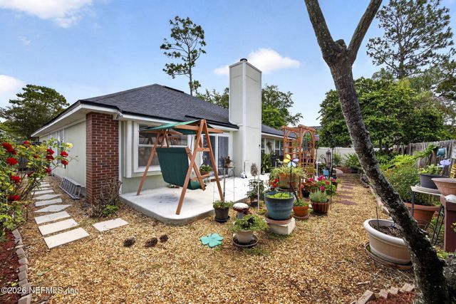 293 MAPLEWOOD Drive, St. Johns, FL 32259