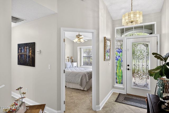293 MAPLEWOOD Drive, St. Johns, FL 32259