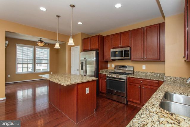 12389 SANDSTONE ST, Waldorf, MD 20601
