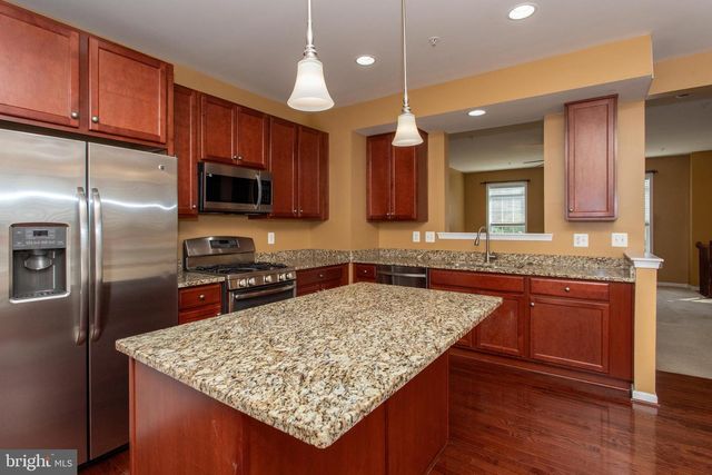 12389 SANDSTONE ST, Waldorf, MD 20601