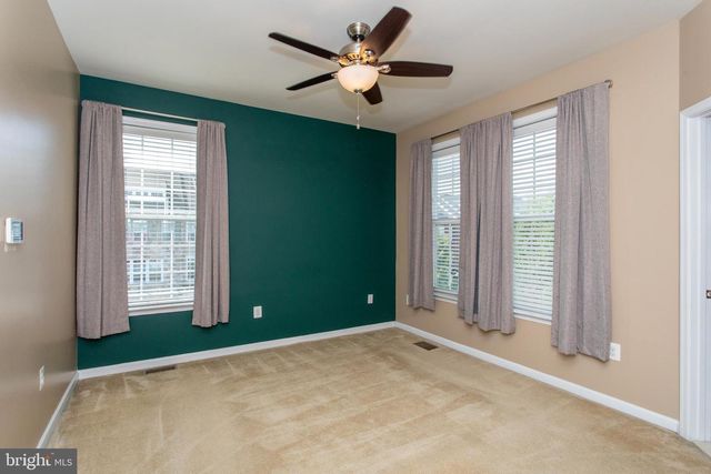 12389 SANDSTONE ST, Waldorf, MD 20601