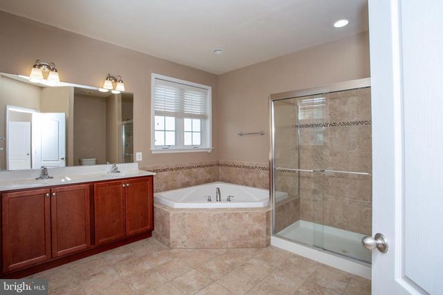 12389 SANDSTONE ST, Waldorf, MD 20601