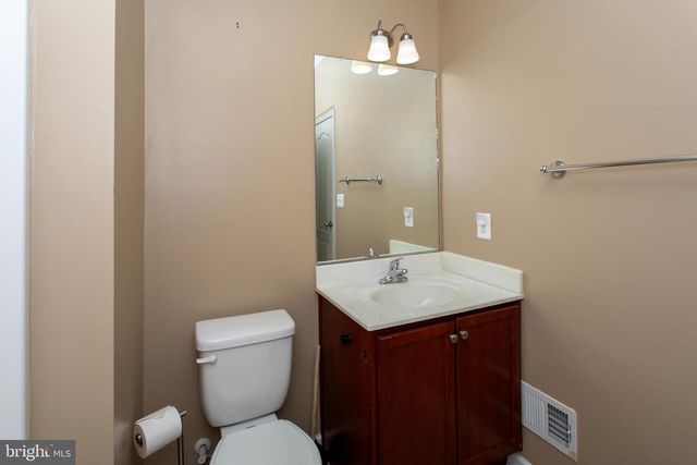 12389 SANDSTONE ST, Waldorf, MD 20601