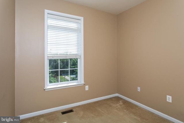 12389 SANDSTONE ST, Waldorf, MD 20601
