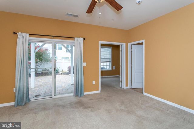 12389 SANDSTONE ST, Waldorf, MD 20601