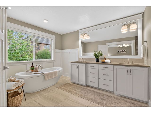 15877 Nw HECKMAN Ln, Portland, OR 97229