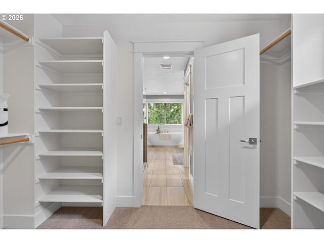 15877 Nw HECKMAN Ln, Portland, OR 97229