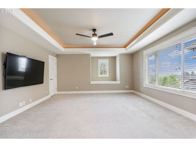 15877 Nw HECKMAN Ln, Portland, OR 97229