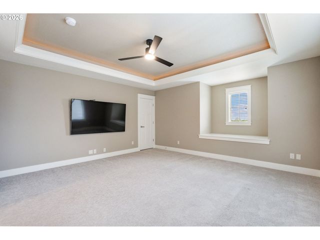 15877 Nw HECKMAN Ln, Portland, OR 97229