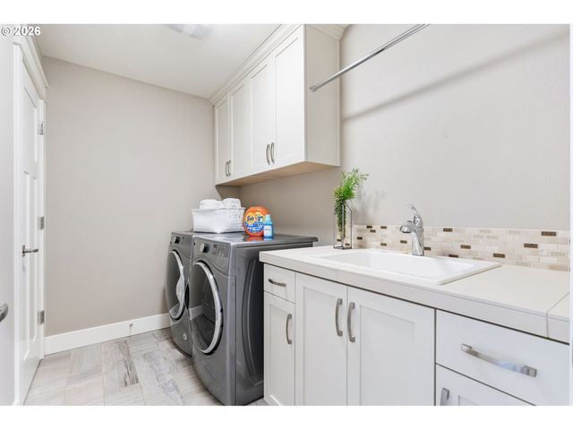 15877 Nw HECKMAN Ln, Portland, OR 97229