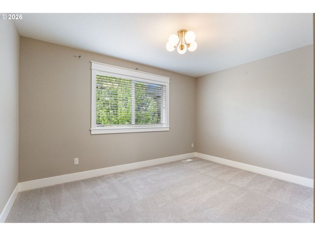 15877 Nw HECKMAN Ln, Portland, OR 97229