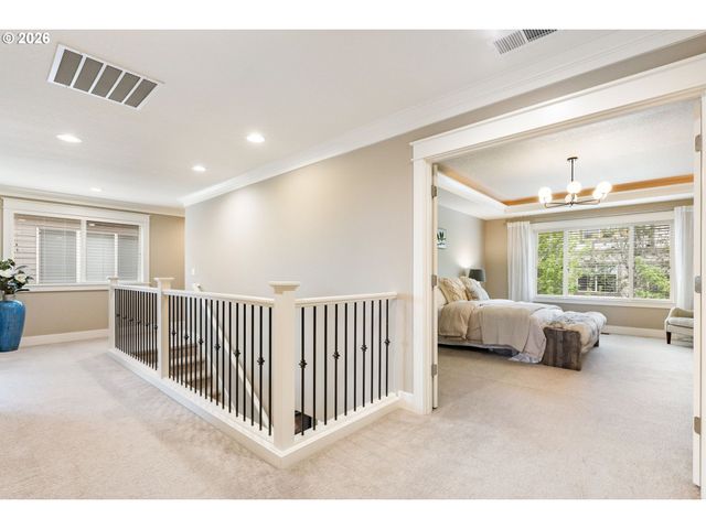 15877 Nw HECKMAN Ln, Portland, OR 97229