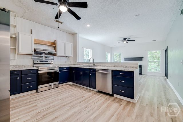 93 Falkland Avenue, Savannah, GA 31407