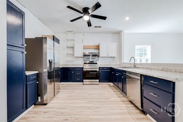93 Falkland Avenue, Savannah, GA 31407
