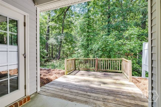 93 Falkland Avenue, Savannah, GA 31407