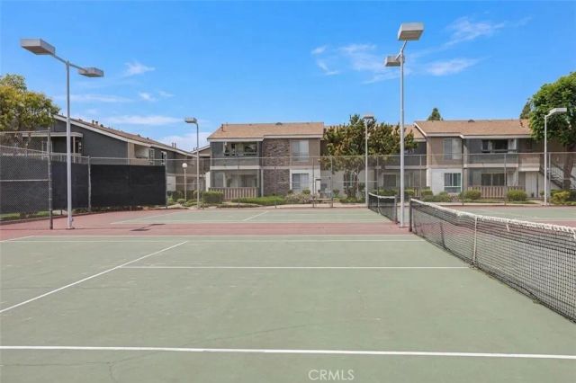 2839 S Fairview St F, Santa Ana, CA 92704