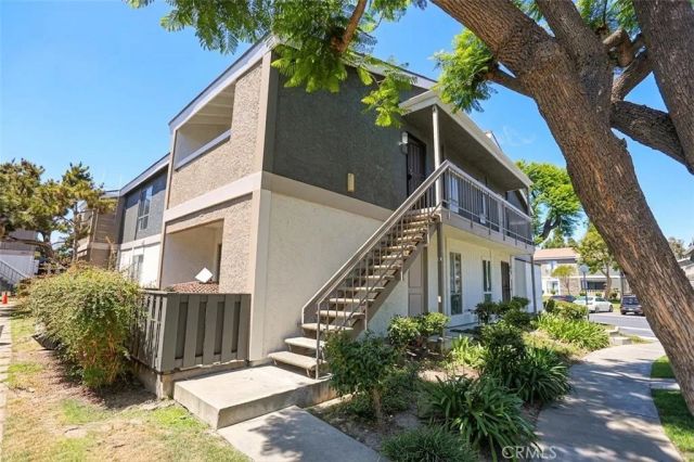 2839 S Fairview St F, Santa Ana, CA 92704