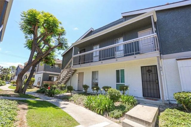 2839 S Fairview St F, Santa Ana, CA 92704