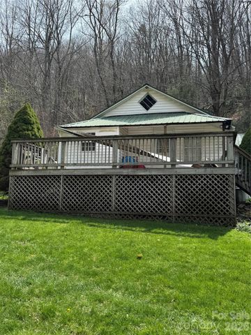 63 Jeffrey Franklin Lane, Newland, NC 28657