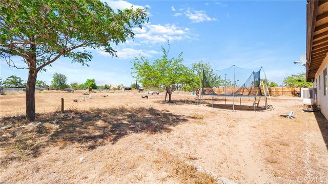 15939 Mojave, Hesperia, CA 92345