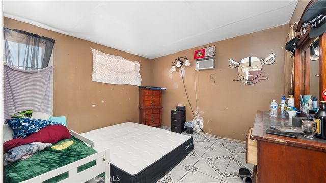 15939 Mojave, Hesperia, CA 92345