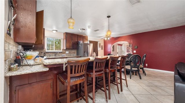15939 Mojave, Hesperia, CA 92345
