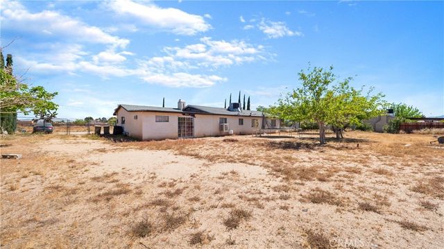 15939 Mojave, Hesperia, CA 92345