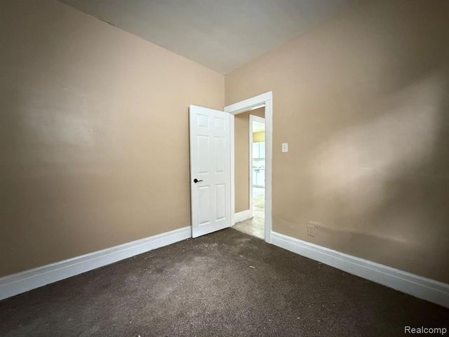 5565 Fairview Street, Detroit, MI 48213