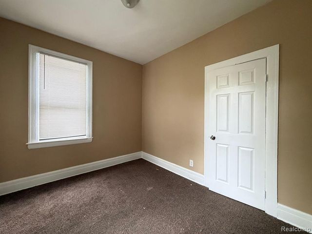 5565 Fairview Street, Detroit, MI 48213