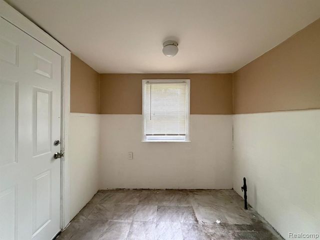 5565 Fairview Street, Detroit, MI 48213