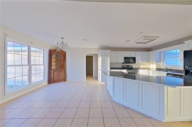 2395 N Clough Bay Road, Waycross, GA 31503