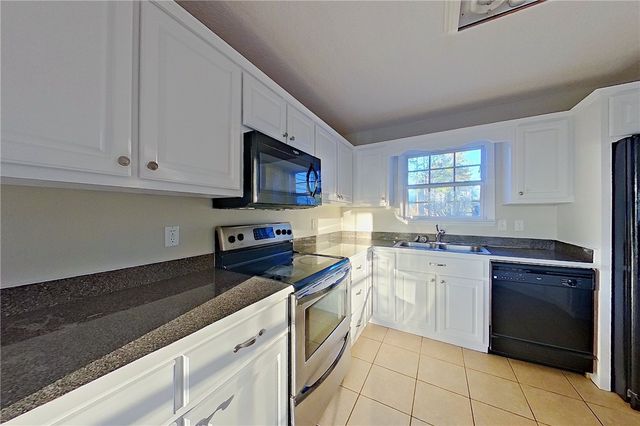 2395 N Clough Bay Road, Waycross, GA 31503