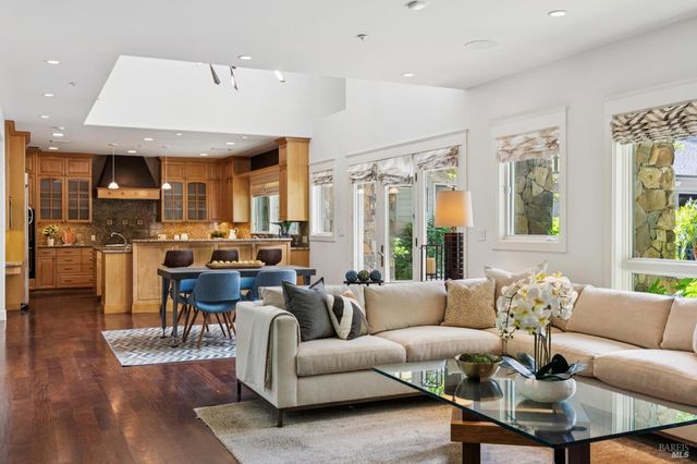 230 Summit Ave, San Rafael, CA 94901