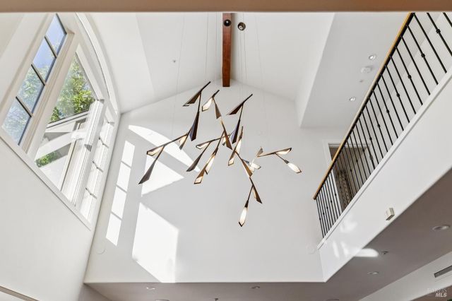 230 Summit Ave, San Rafael, CA 94901