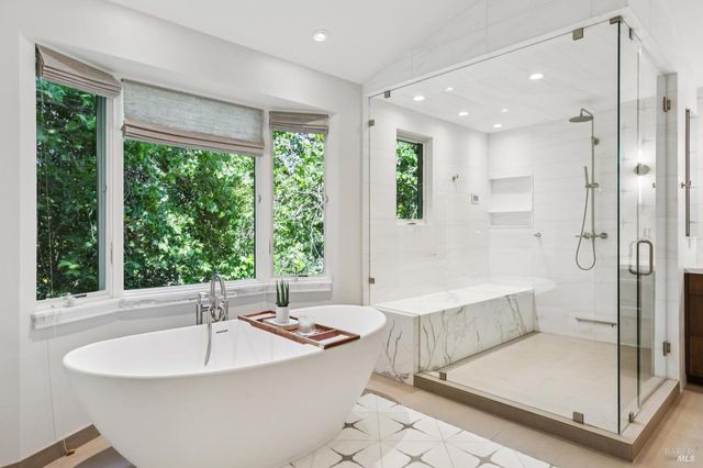 230 Summit Ave, San Rafael, CA 94901