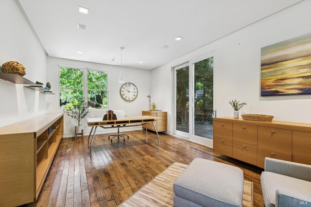 230 Summit Ave, San Rafael, CA 94901