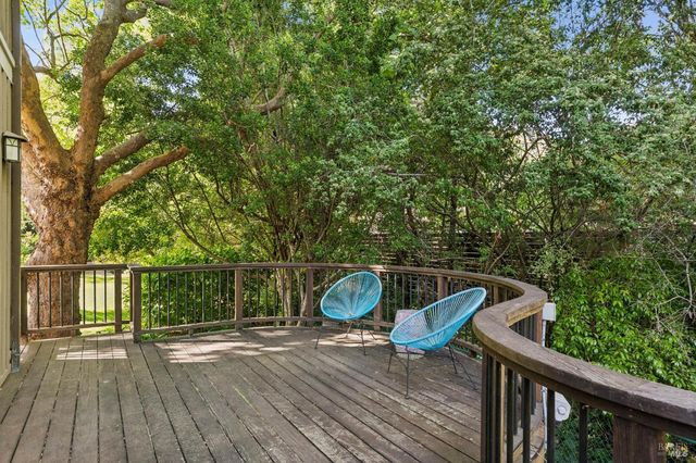 230 Summit Ave, San Rafael, CA 94901