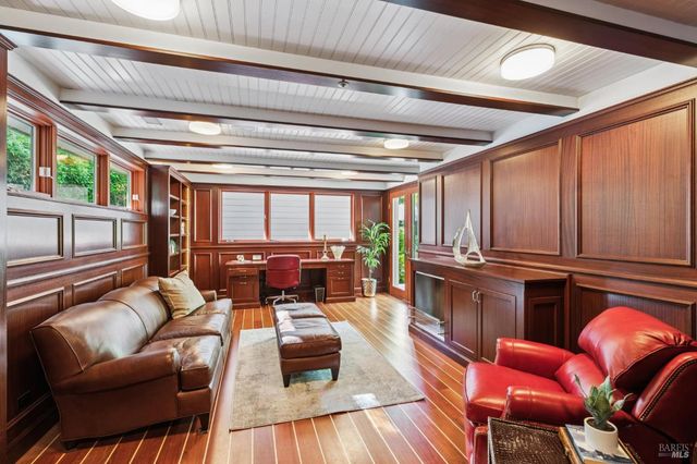 230 Summit Ave, San Rafael, CA 94901