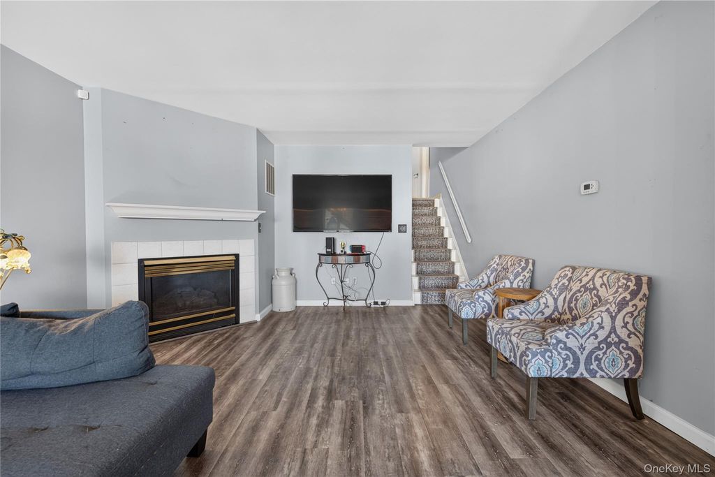42 Natale Court 42, Monroe, NY 10950 — exterior