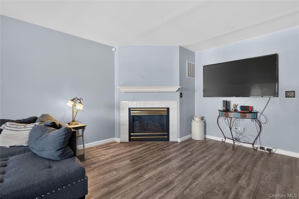 42 Natale Court 42, Monroe, NY 10950 — photo 3