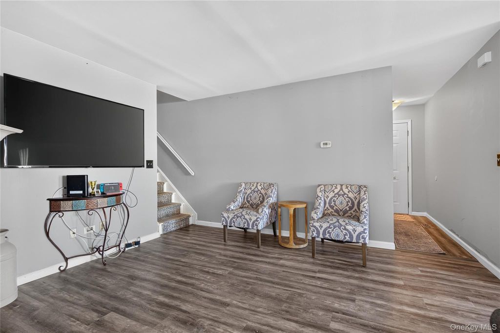 42 Natale Court 42, Monroe, NY 10950 — photo 4