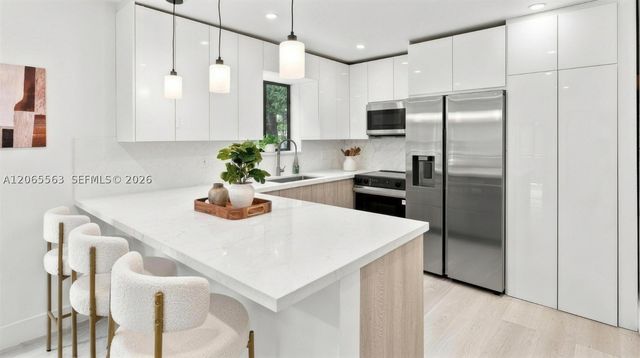 6336 Garfield St, Hollywood, FL 33024