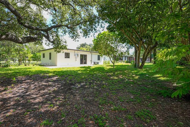 6336 Garfield St, Hollywood, FL 33024