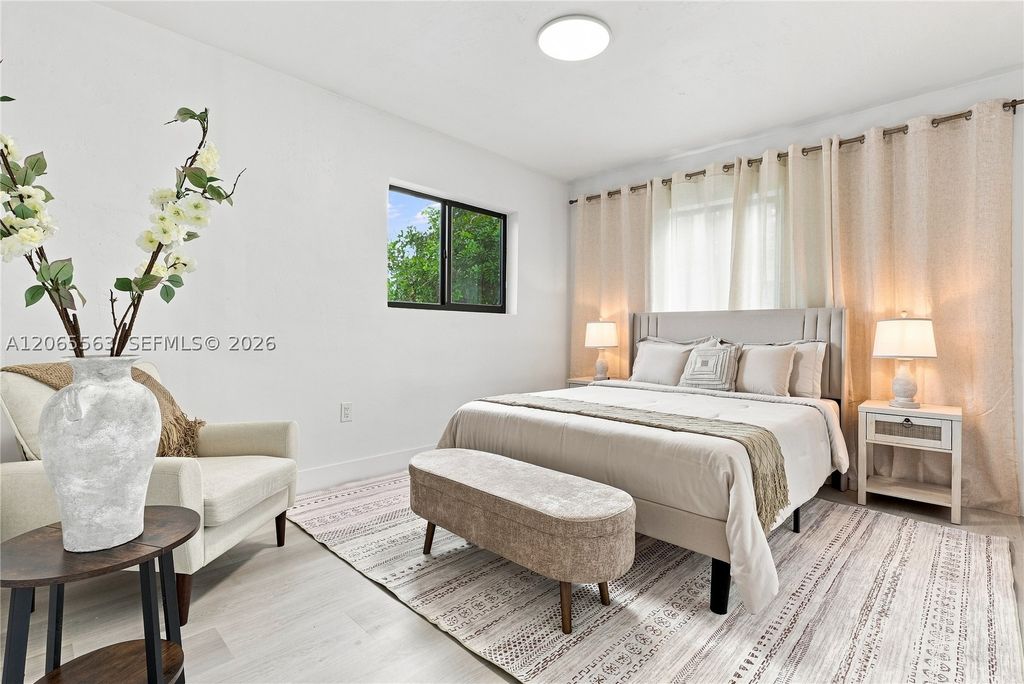 Image 11 of property listing at 6336 Garfield St, Hollywood, FL 33024