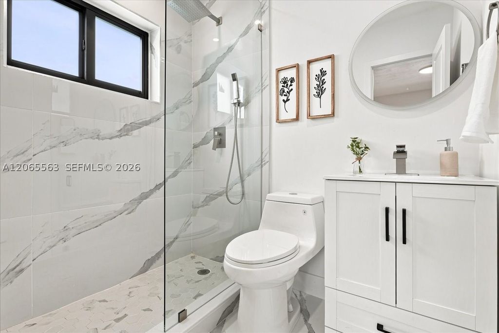 Image 12 of property listing at 6336 Garfield St, Hollywood, FL 33024
