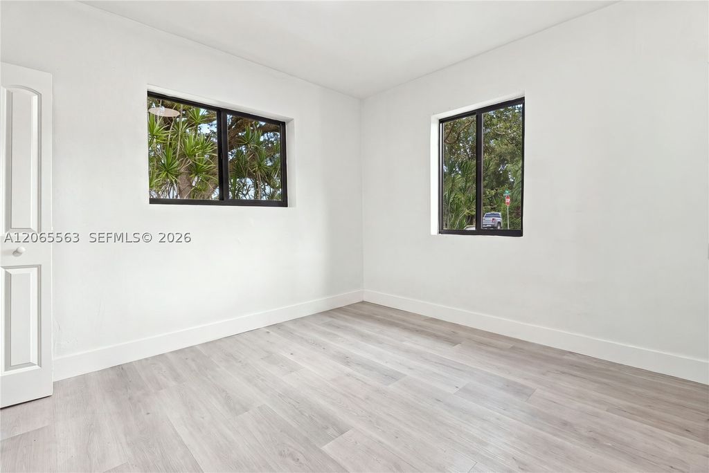 Image 13 of property listing at 6336 Garfield St, Hollywood, FL 33024
