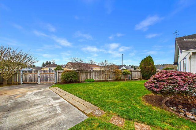 1373 Longspur Court, Mckinleyville, CA 95519