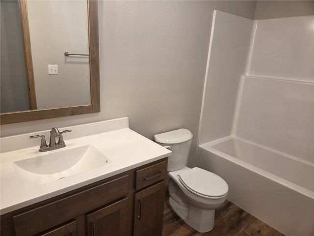 1824 Holly Meadow Avenue SW, Cedar Rapids, IA 52404